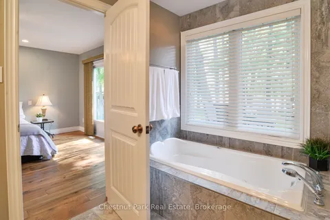 3547 Lauderdale Pt Crescent, Severn, ON P0E 1N0