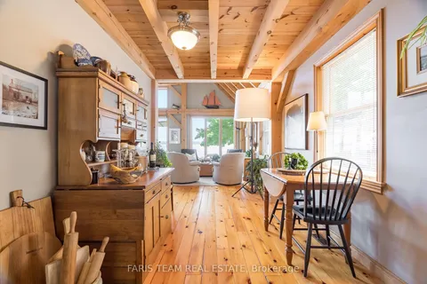 431 Mundy's Bay Road, Midland, ON L4R 5H1