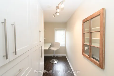 22 Kells Crescent, Collingwood, ON L9Y 0A8