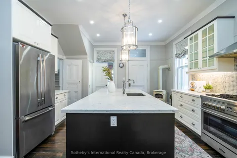 18 AMELIA Street, Springwater, ON L0L 1P0
