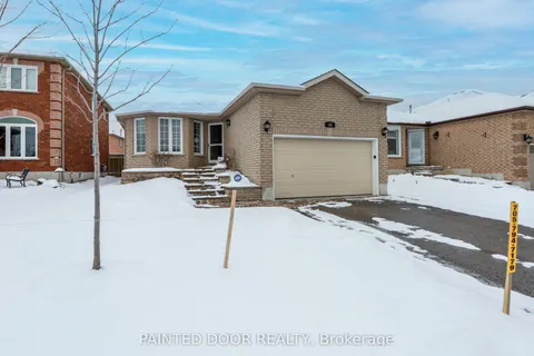 68 Red Oak Drive, Barrie, ON L4N 9M5