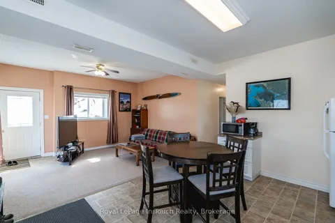 679 Montreal Street, Midland, ON L4R 1G5