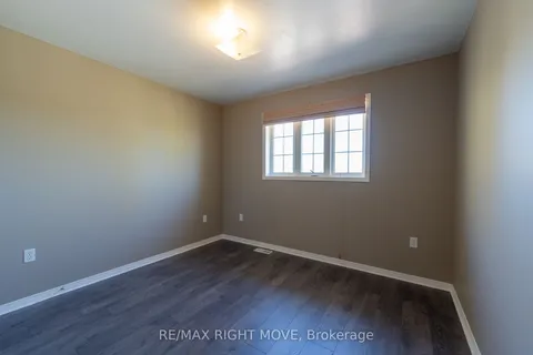 147 Julia Crescent, Orillia, ON L3V 7X3
