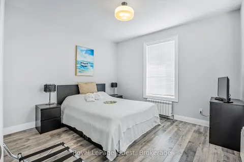 214 Mississaga Street, Orillia, ON L3V 3B5