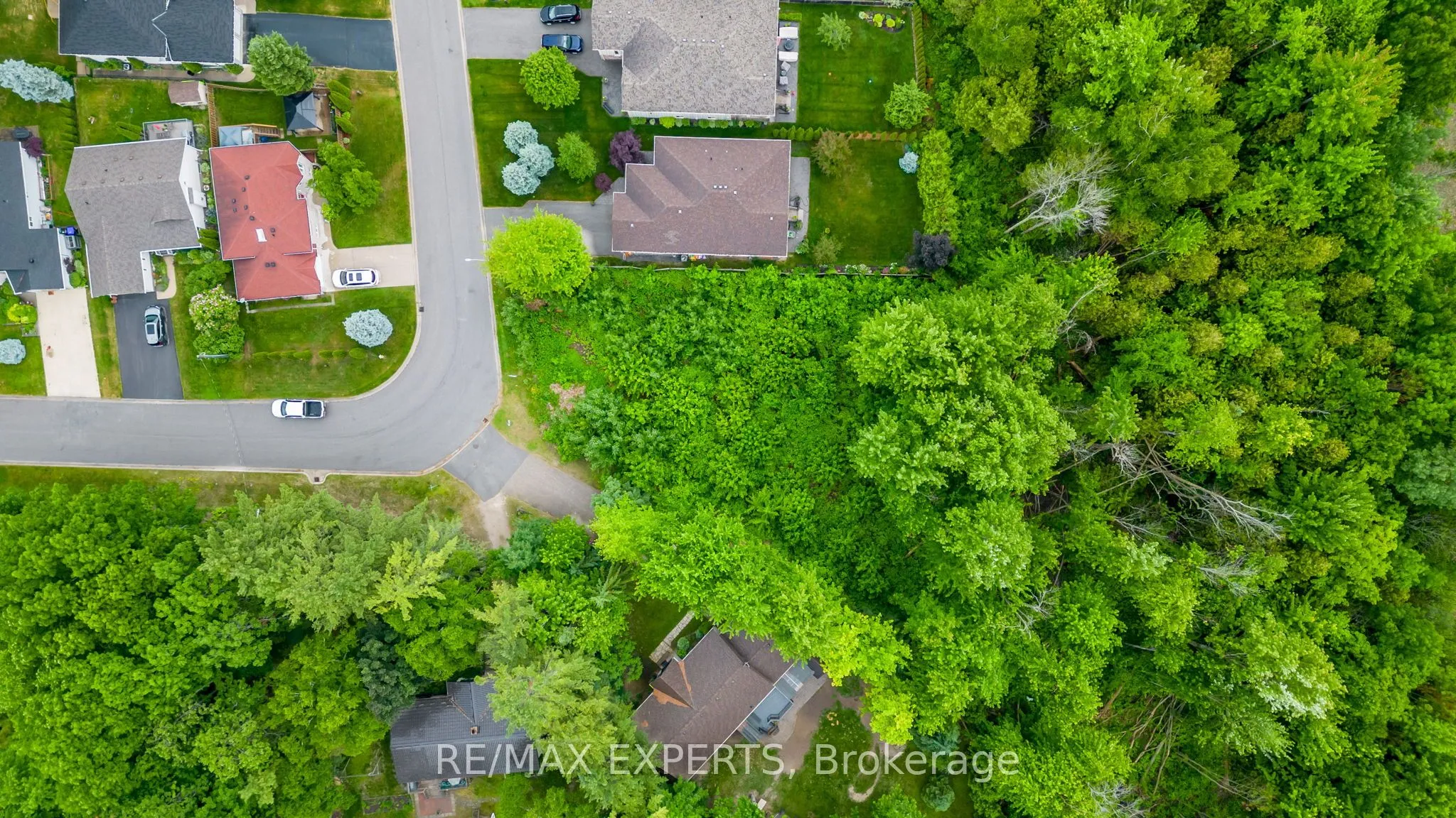 30 Crocus Drive, Wasaga Beach, ON L9Z 2Z7