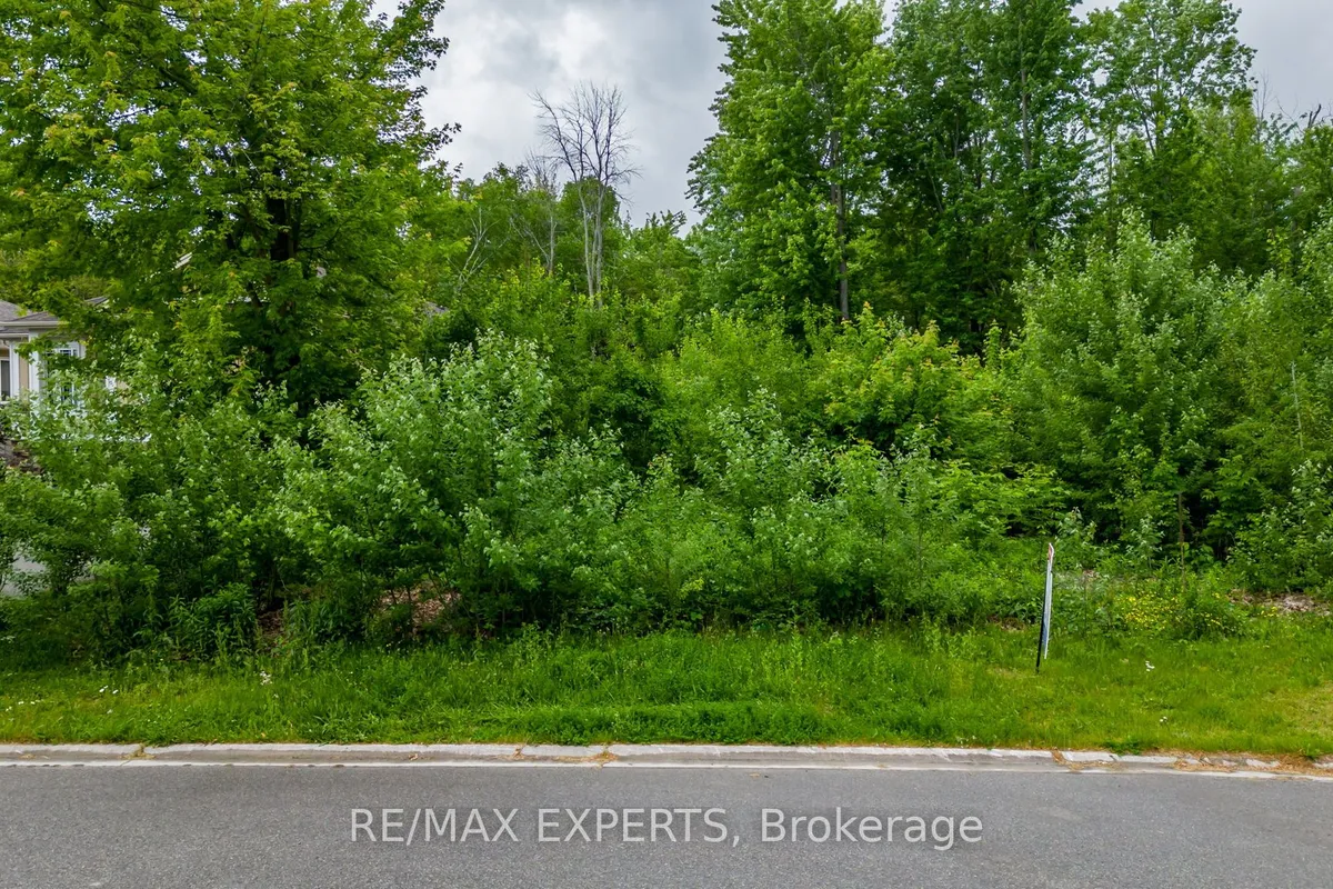 30 Crocus Drive, Wasaga Beach, ON L9Z 2Z7