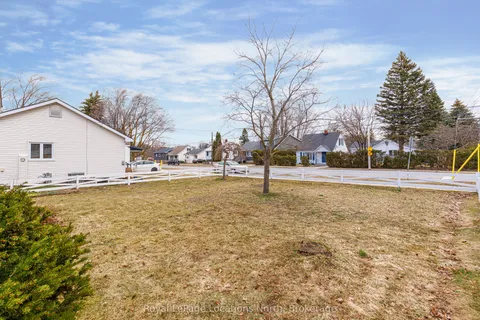 73 Ninth Street, Collingwood, ON L9Y 2G3