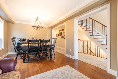 7 Counsellor Terrace, Barrie, ON L4M 7H1