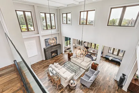 4 Meadowlark Way, Clearview, ON L9Y 0K1