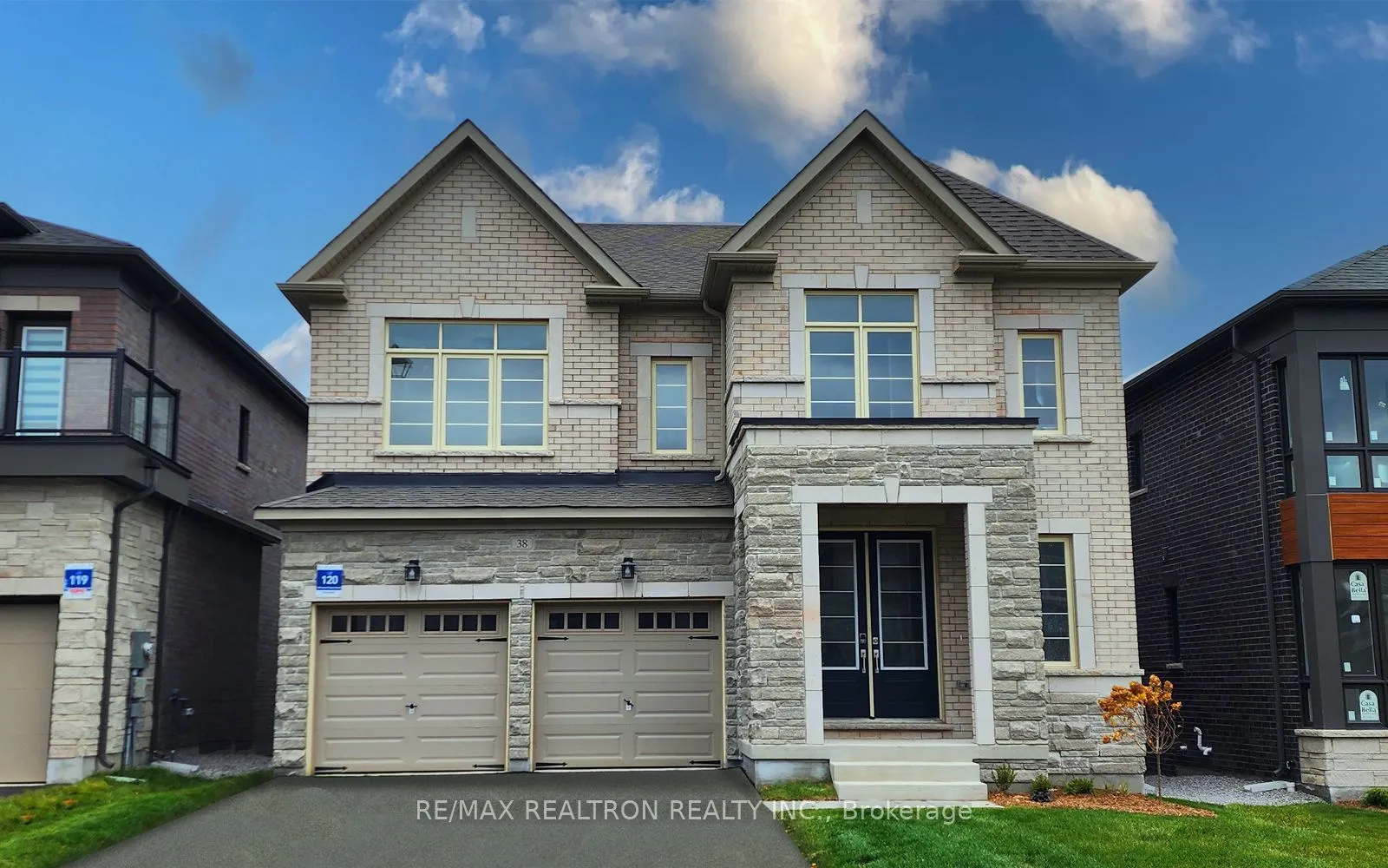 38 Sweet Cicely Street, Springwater, ON L9X 2C7