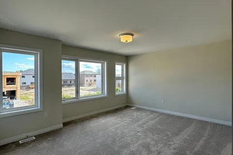 3713 Quayside Drive, Severn, ON L3V 8M9