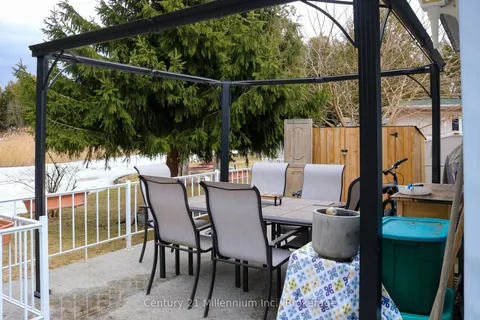 3 St James Place, Wasaga Beach, ON L9Z 3A8