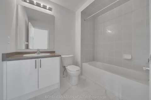 21 Tamworth Terrace, Barrie, ON L9S 2Z8