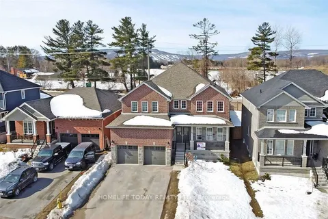71 Lockerbie Crescent, Collingwood, ON L9Y 0Y8