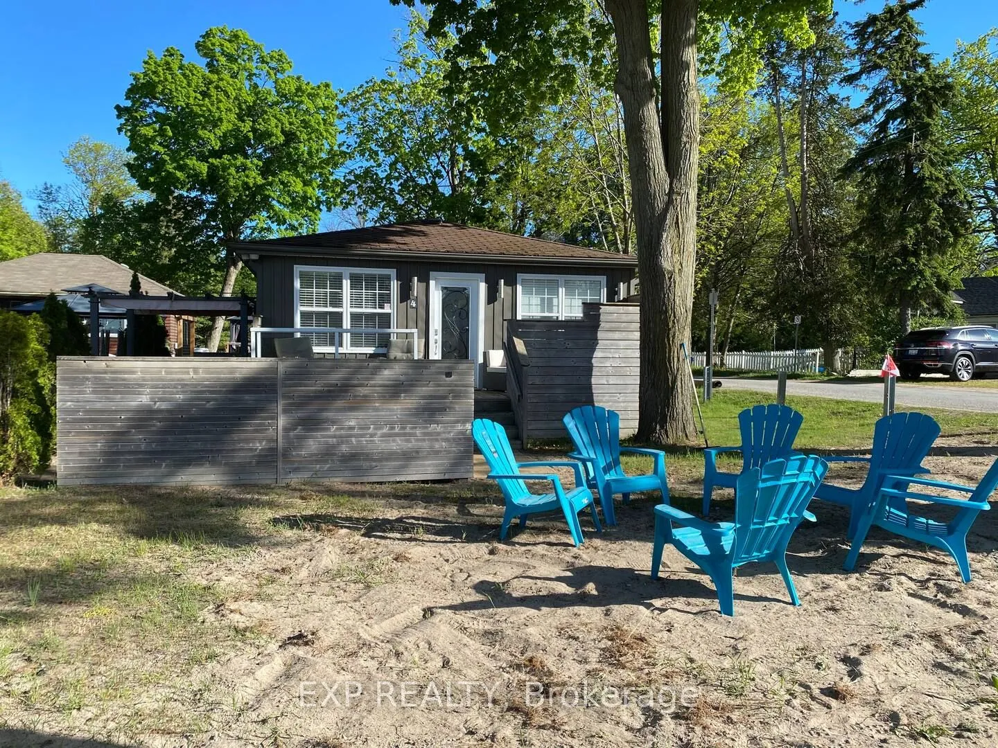 4 Oliver Drive, Tiny, ON L0L 2J0