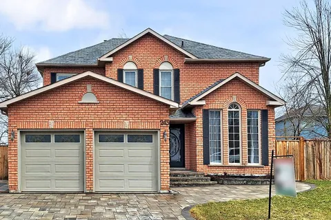 243 Cardinal Street, Barrie, ON L4M 6G9