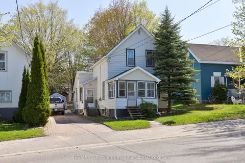 23 Maria Street, Penetanguishene, ON L9M 1L5