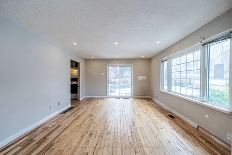 315 Anne Street, Barrie, ON L4N 5M7