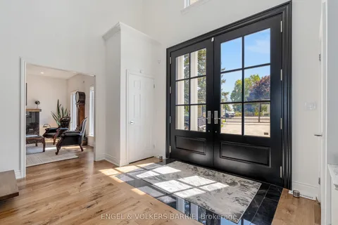 376 Brewery Lane, Orillia, ON L3V 7H8