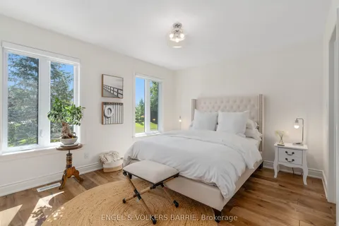 376 Brewery Lane, Orillia, ON L3V 7H8