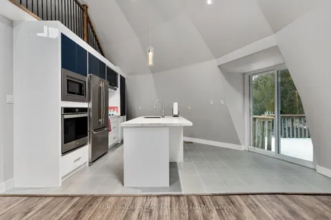 47 Campbell Avenue, Oro-Medonte, ON L0L 1T0
