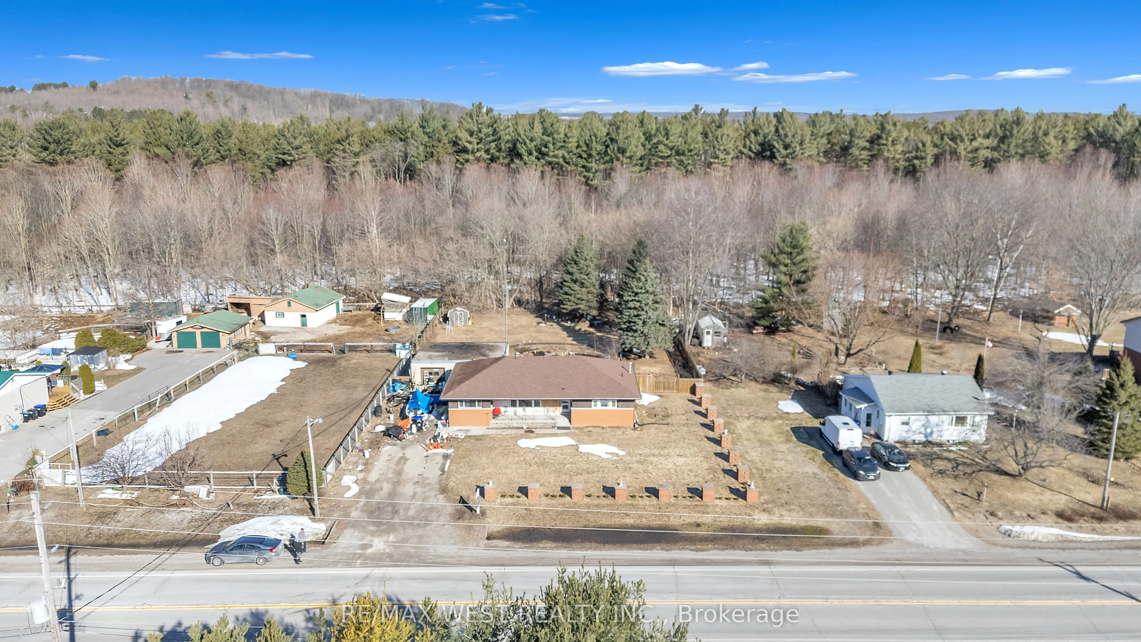 6098 Vasey Road, Springwater, ON L0L 1P0