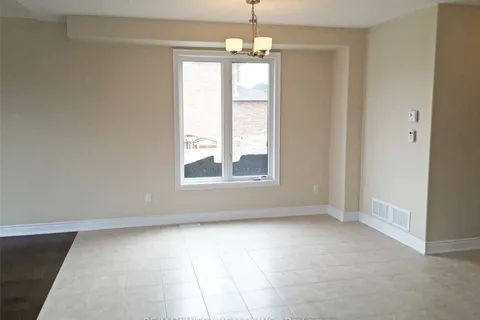 42 Booth Lane, Barrie, ON L4N 0S4