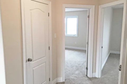 42 Booth Lane, Barrie, ON L4N 0S4