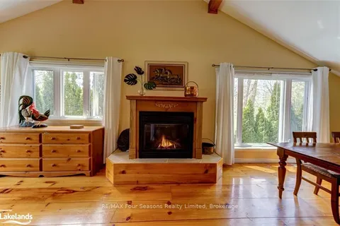13 Belcher Street, Collingwood, ON L9Y 3Z1
