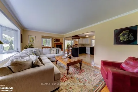 13 Belcher Street, Collingwood, ON L9Y 3Z1