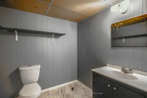 94 Eighth Street, Midland, ON L4R 4A3