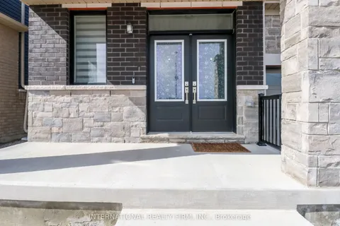 169 Fenchurch Manor, Barrie, ON L9J 0W9