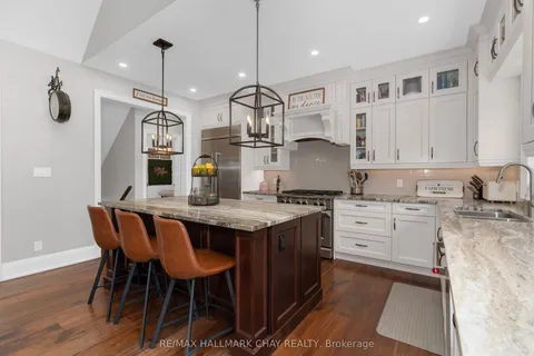 10 Georgian Grande Drive, Oro-Medonte, ON L0K 1E0