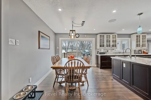 1277 Sunnidale Road, Springwater, ON L4M 4S4