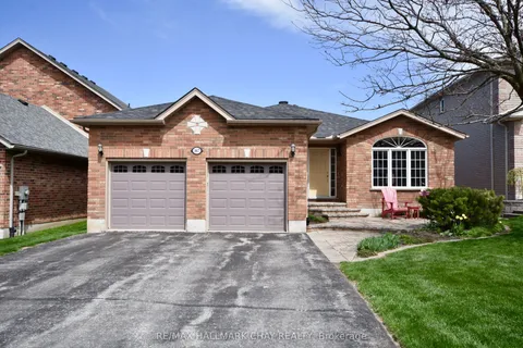 167 Crompton Drive, Barrie, ON L4M 6P1