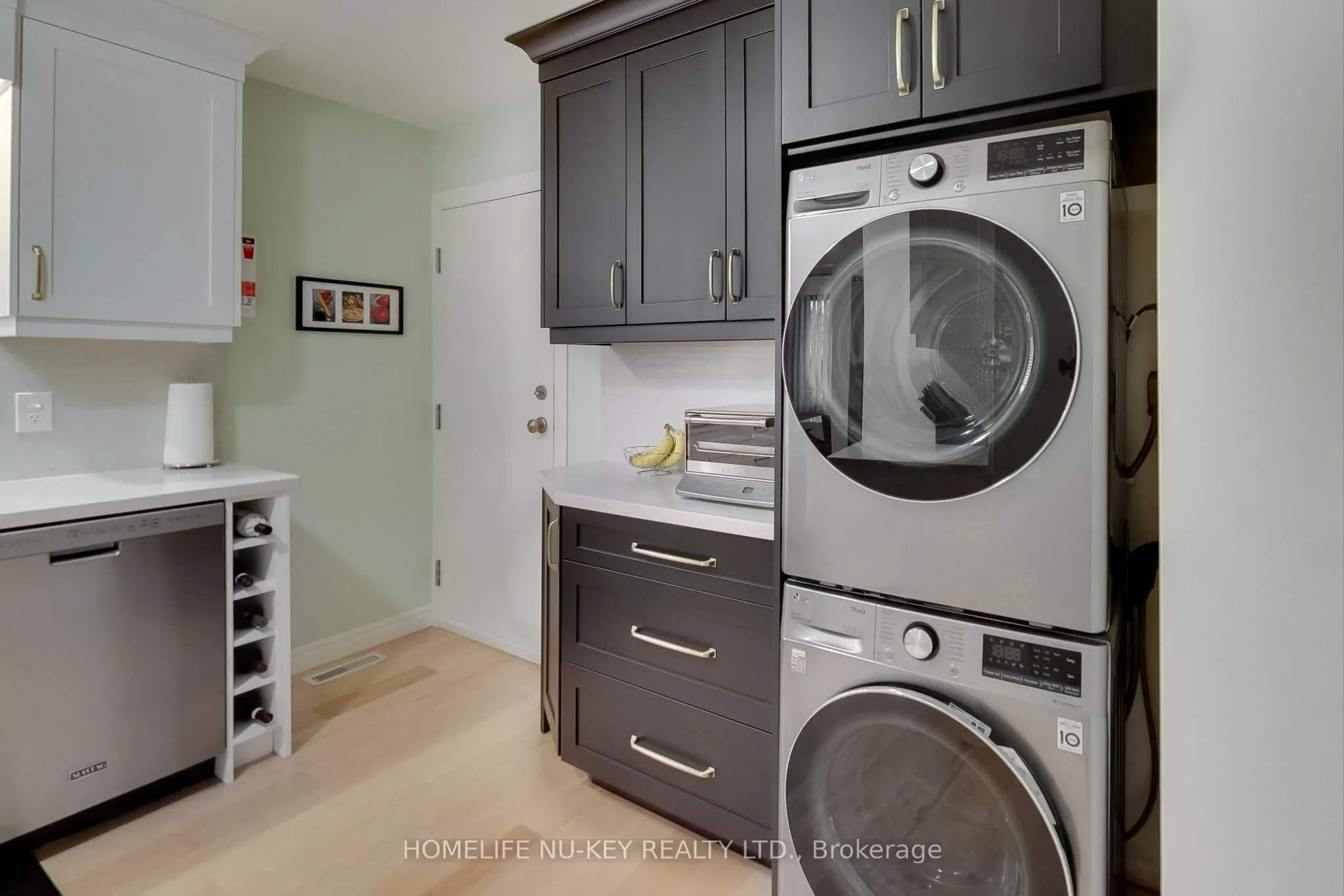 26 Collete Crescent, Barrie, ON L4M 2Z2