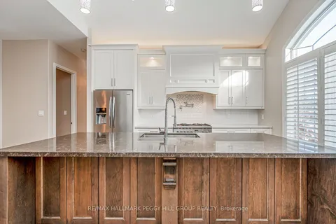 392 Cox Mill Road, Barrie, ON L4N 7S8