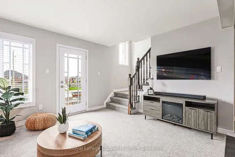 10 FOLEY Crescent, Collingwood, ON L9Y 3B7