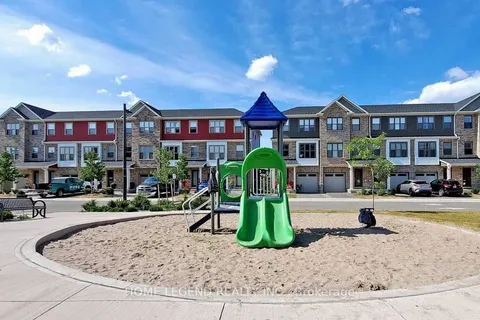 1 Leggott Avenue, Barrie, ON L4M 0K7