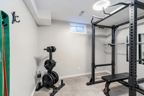 148 Wessenger Drive, Barrie, ON L4N 8N7