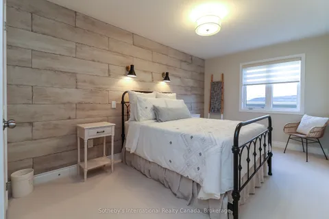 23 Cooper Street, Collingwood, ON L9Y 0W8
