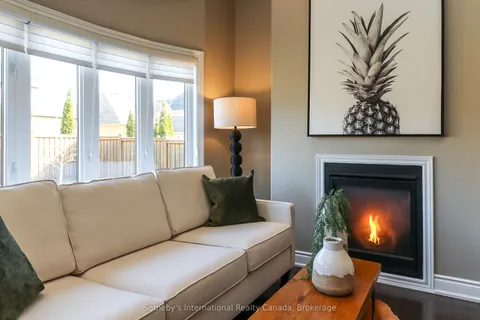 23 Cooper Street, Collingwood, ON L9Y 0W8