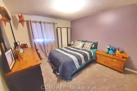 48 Dunsmore Lane, Barrie, ON L4M 6Z9