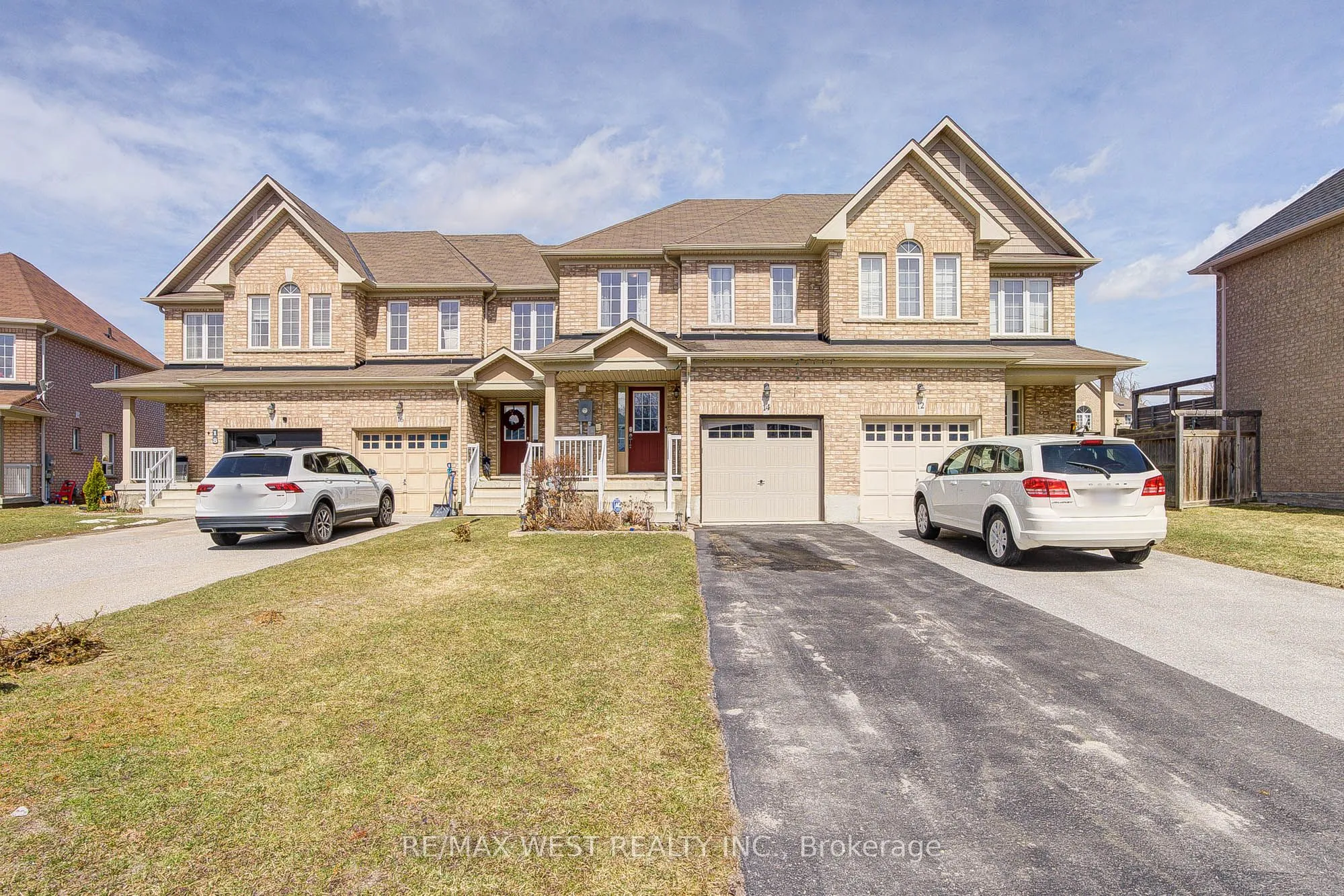 14 Lancaster Court, Barrie, ON L4M 0G1