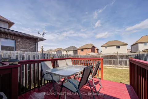 14 Lancaster Court, Barrie, ON L4M 0G1