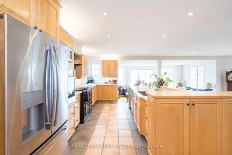 281 Puddicombe Road, Midland, ON L4R 5G7