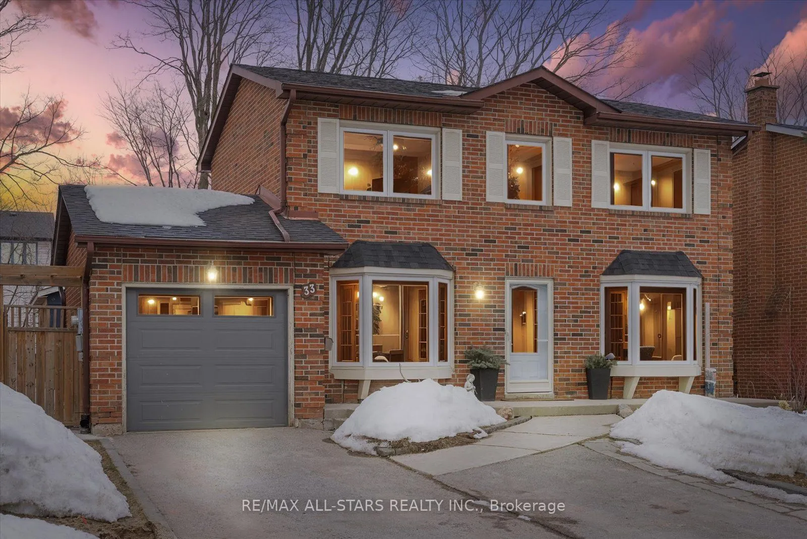 33 Pepler Place, Barrie, ON L4N 5E3