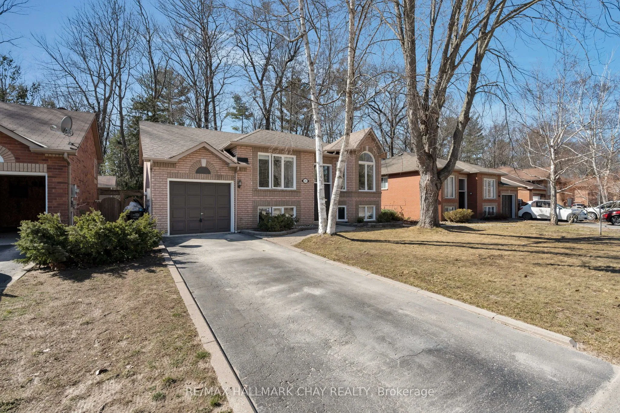 26 Brillinger Drive, Wasaga Beach, ON L9Z 1L4