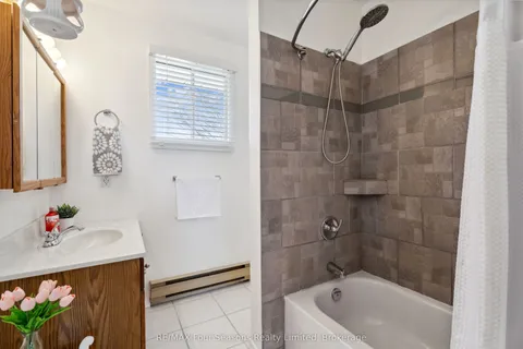 46 ERIE Street, Collingwood, ON L9Y 1P4