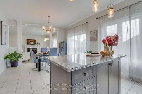26 Oakmont Avenue, Oro-Medonte, ON L0L 2L0